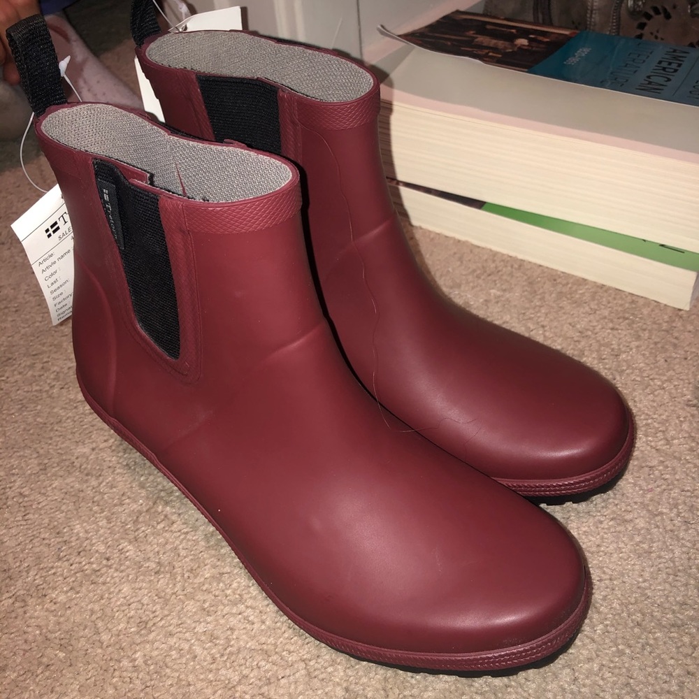 Tretorn rain booties